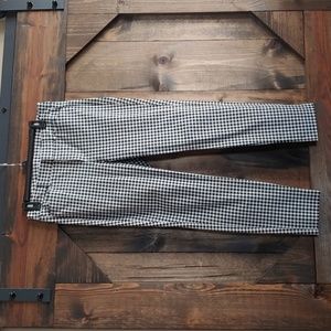 Old Navy Pixie Skinny pants